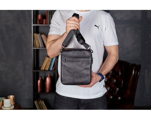 Месенджер із клапаном через плече 24х20х6, шкіряна барсетка Tiding Bag TD-20033 чорна