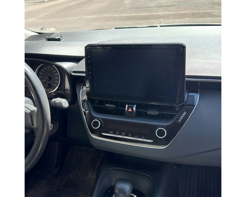 Штатная магнитола Lesko для Toyota Corolla XII (E210) 2018-н.в. экран 10" 6/128Gb 4G Wi-Fi GPS Top